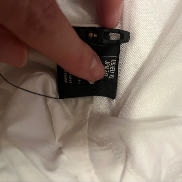 White and Gray Hooded Jacket - Picture 8 of 8